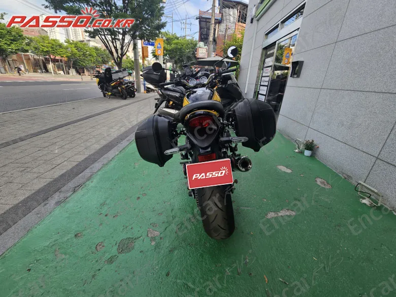 Kawasaki Z 900 Rs Se Abs - фото 2
