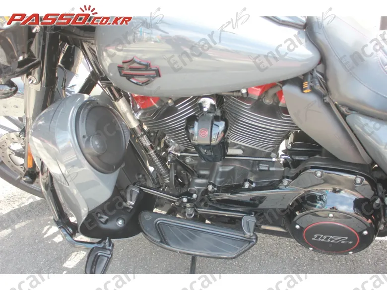Harley-Davidson Flhx - фото 4