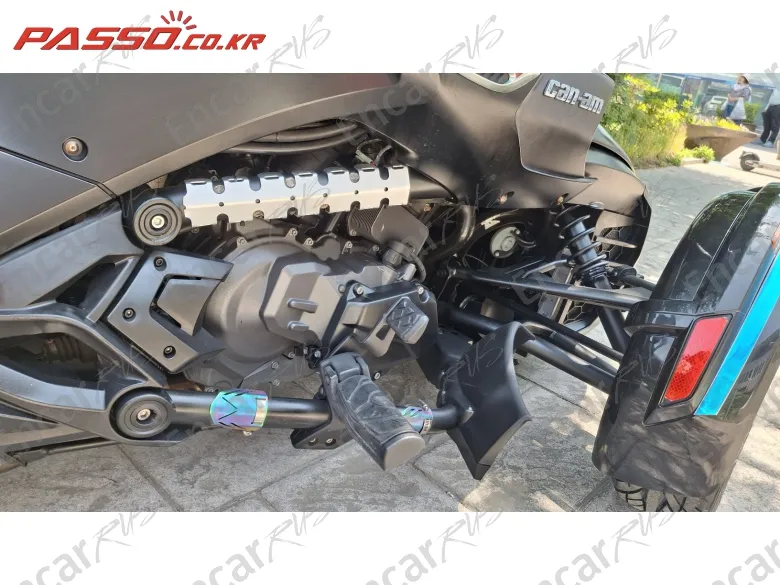 Brp Can-Am Spyder F3 Limited - фото 4