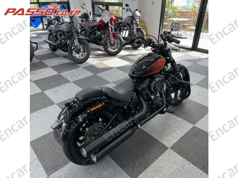 Harley-Davidson Street Bob 114 - фото 2