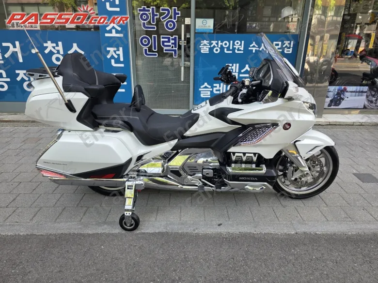 Honda Goldwing 1800 - фото 0