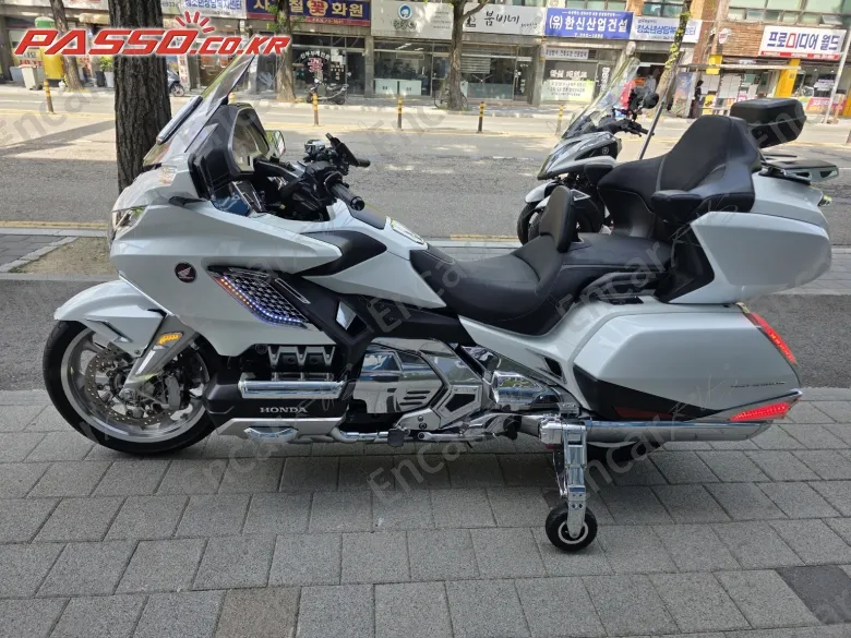 Honda Goldwing 1800 - фото 1