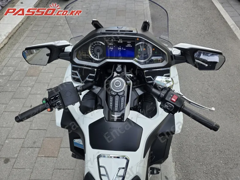 Honda Goldwing 1800 - фото 3