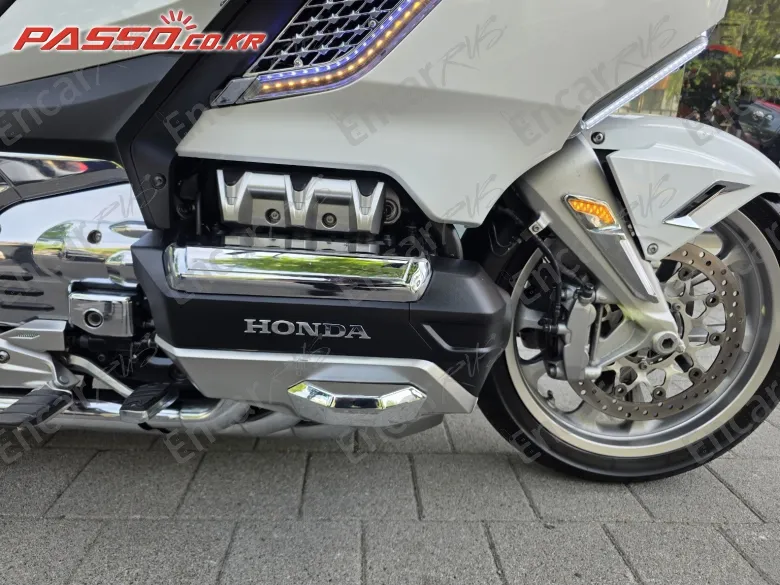 Honda Goldwing 1800 - фото 4