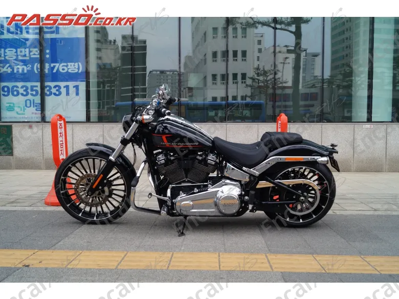 HARLEY-DAVIDSON BREAKOUT 117 - фото 1