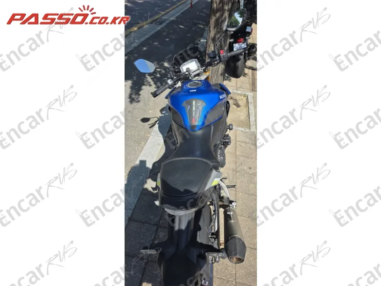 Suzuki Gsx S 1000 - фото 2