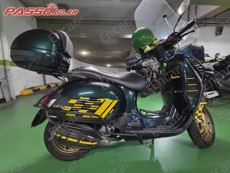 VESPA GTS 300 SUPER SPORT - фото 0