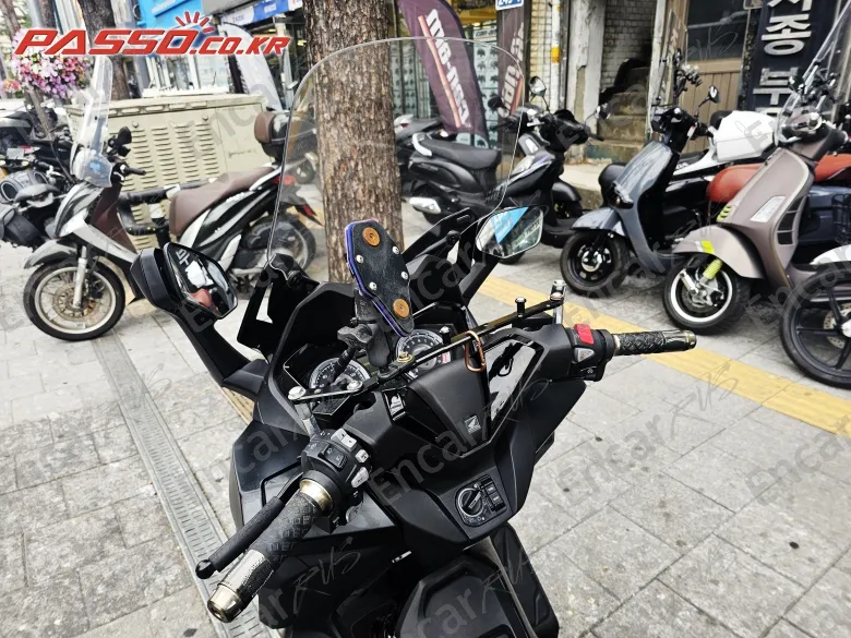 Honda Forza 350 - фото 4