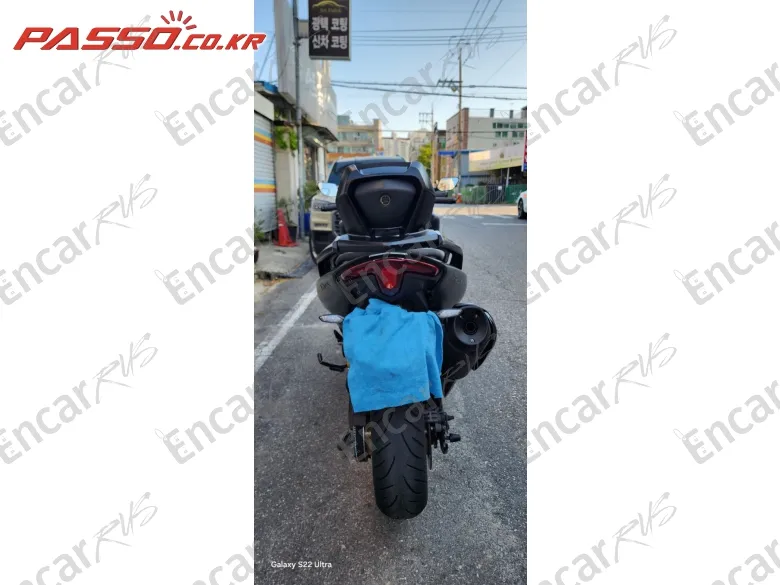 YAMAHA T MAX 560 - фото 2