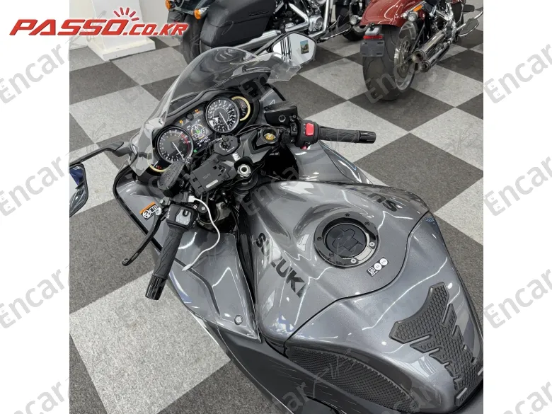 Suzuki Gsx R 1300 Hayabusa - фото 3