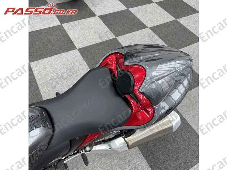 Suzuki Gsx R 1300 Hayabusa - фото 6