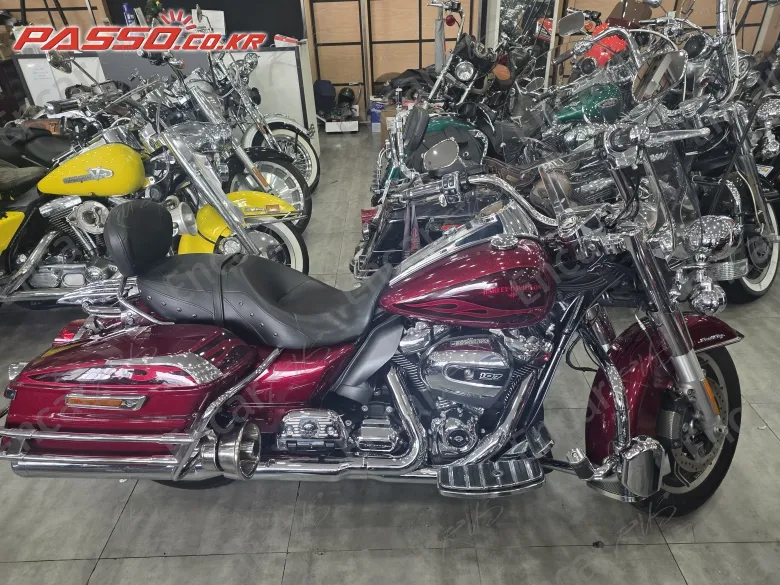 Harley-Davidson Flhr - фото 0