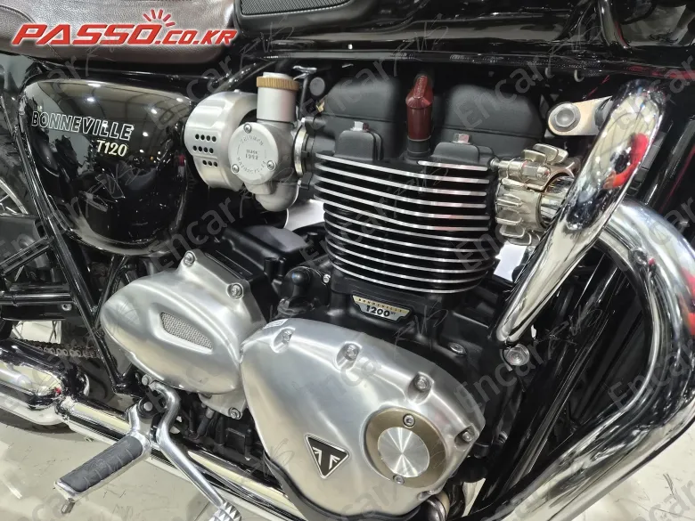 Triumph Bonneville T120 - фото 4