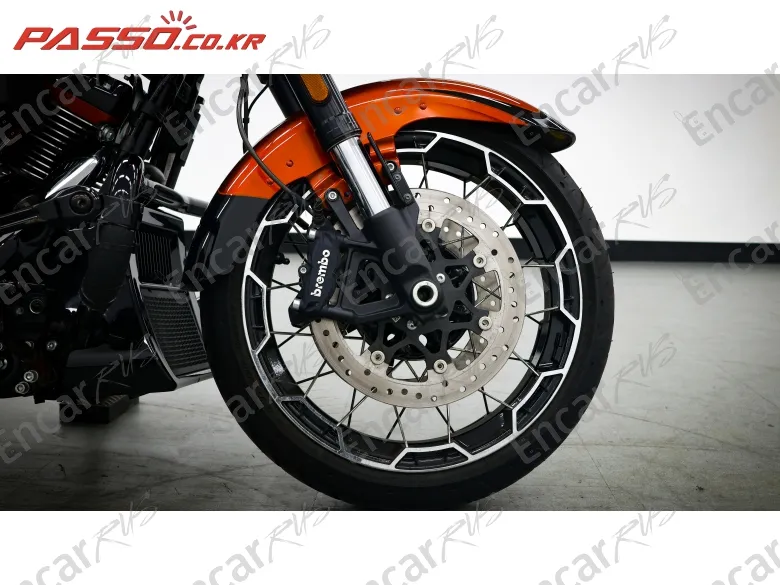 Harley-Davidson Flhxse - фото 5