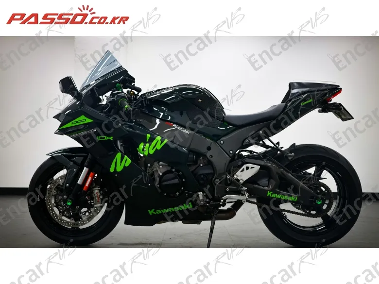 KAWASAKI ZX 10 R - фото 1