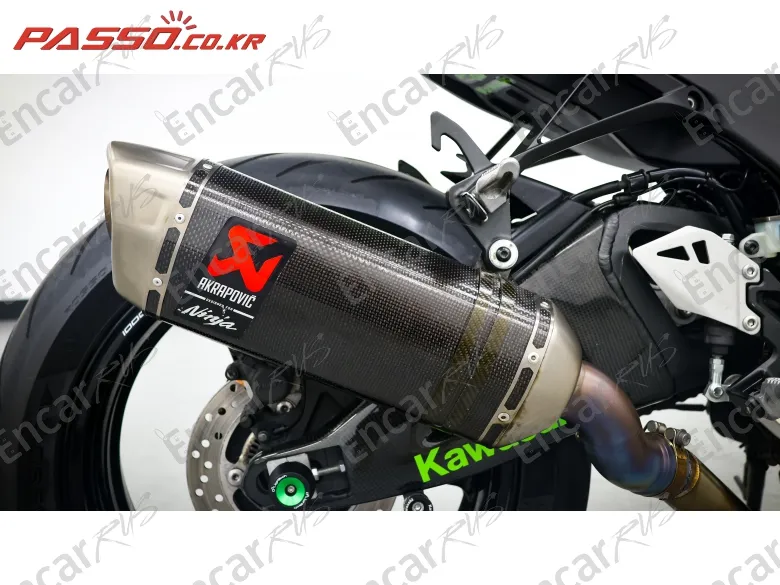 KAWASAKI ZX 10 R - фото 6