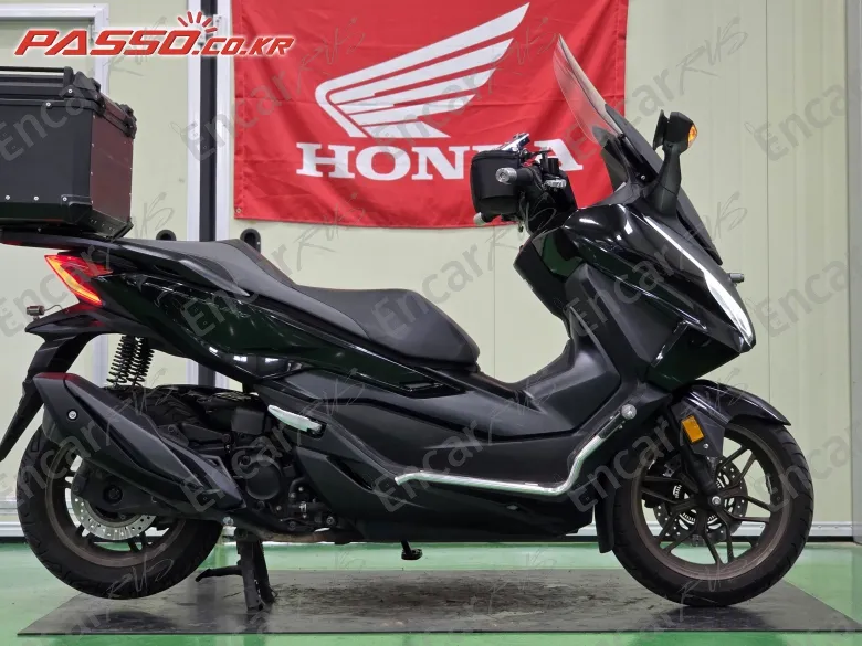 Honda Forza 350 - фото 0