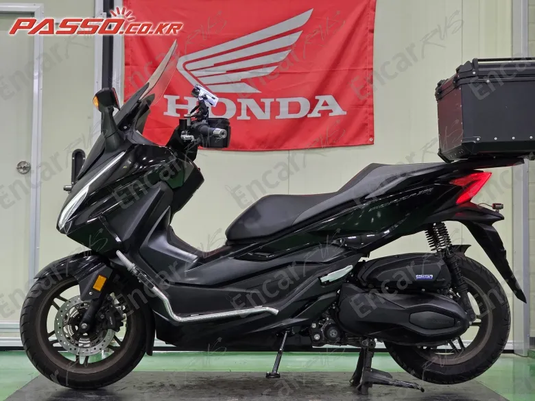 Honda Forza 350 - фото 1