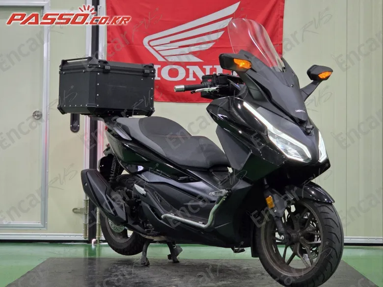 Honda Forza 350 - фото 5