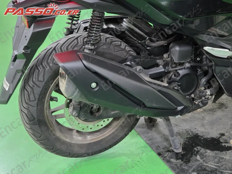 Honda Forza 350 - фото 6
