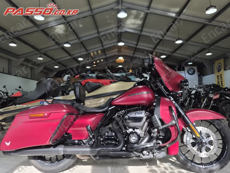 Harley-Davidson Flhx - фото 0