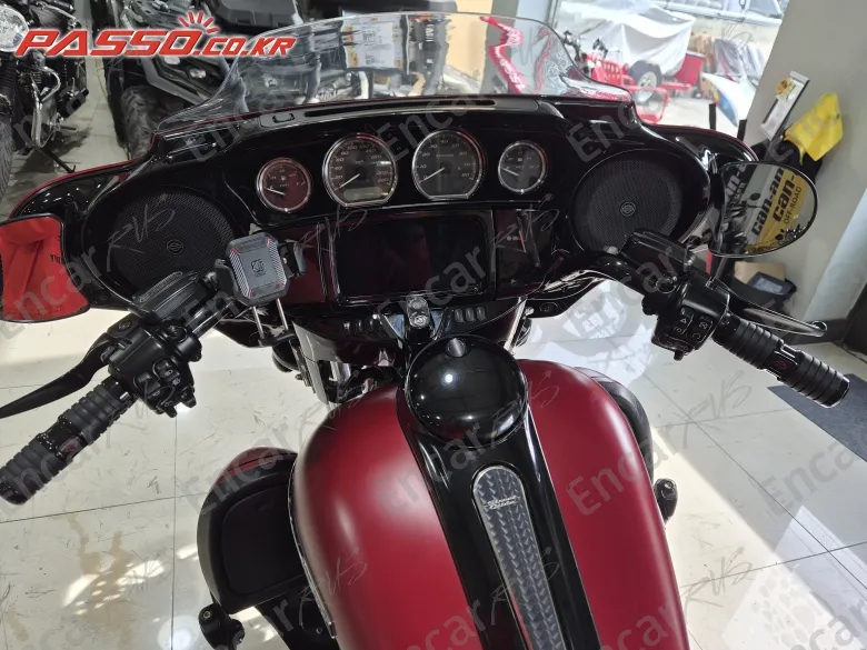Harley-Davidson Flhx - фото 3