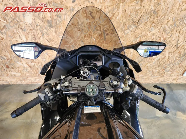 Kawasaki Zx 10 R - фото 3