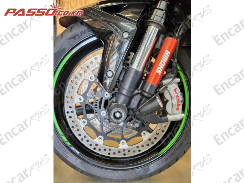 Kawasaki Zx 10 R - фото 5