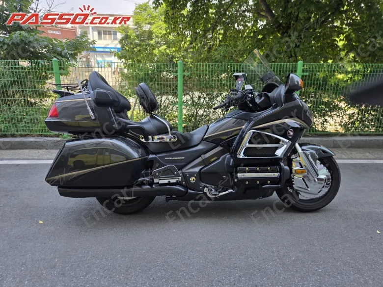 Honda Goldwing 1800 - фото 0