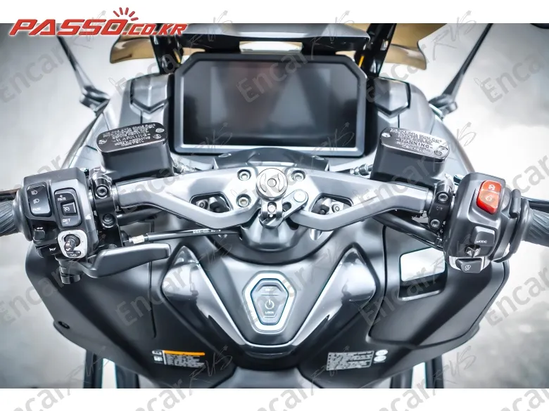 Yamaha T Max 560 - фото 3