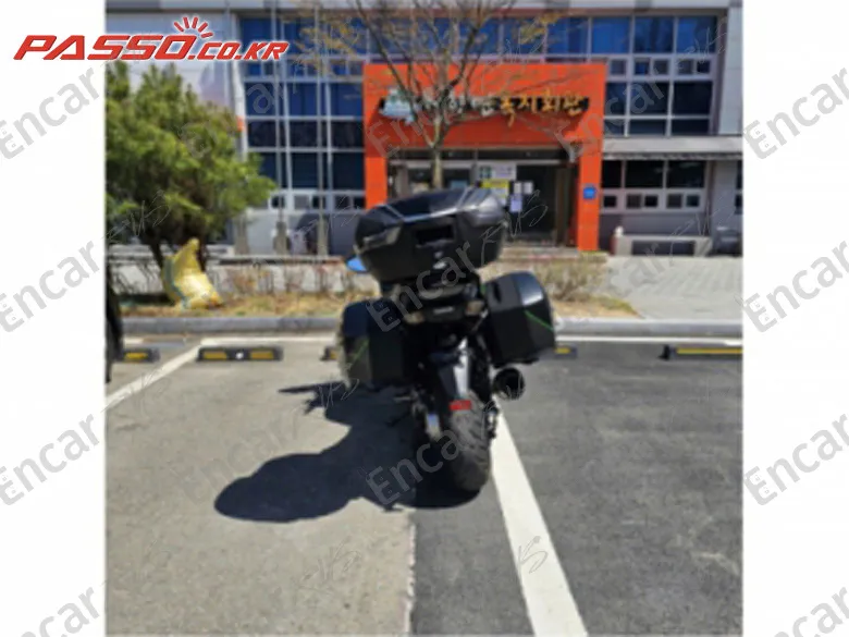 Kawasaki Gtr 1400 - фото 4