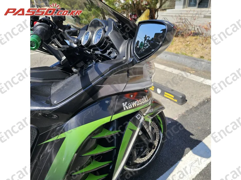 Kawasaki Gtr 1400 - фото 5