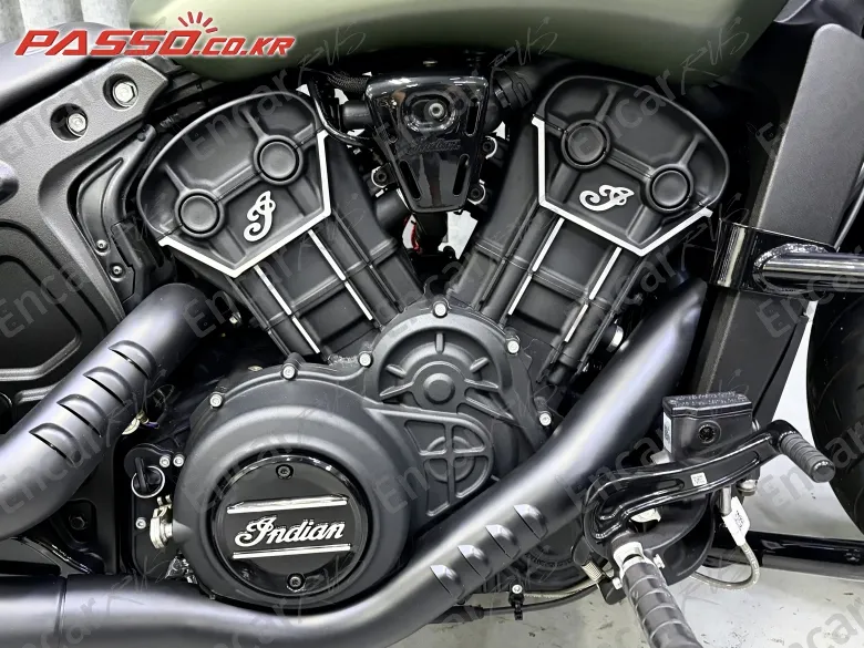 Indian Scout Rogue - фото 4