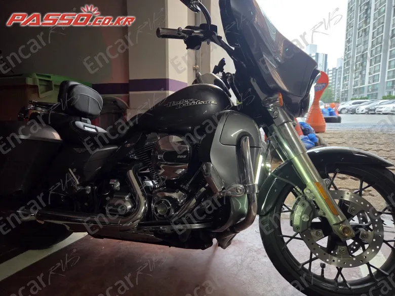 Harley-Davidson Flhx - фото 0