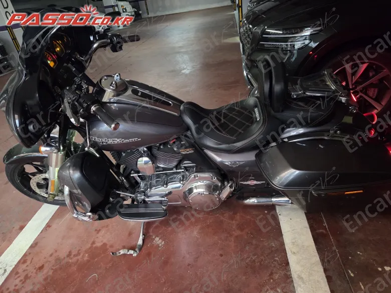 Harley-Davidson Flhx - фото 1