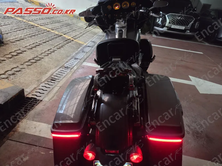 Harley-Davidson Flhx - фото 2