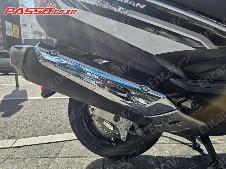 Suzuki Burgman 650 - фото 5