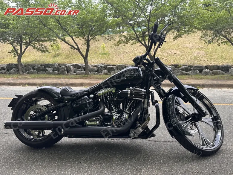 Harley-Davidson Breakout - фото 0