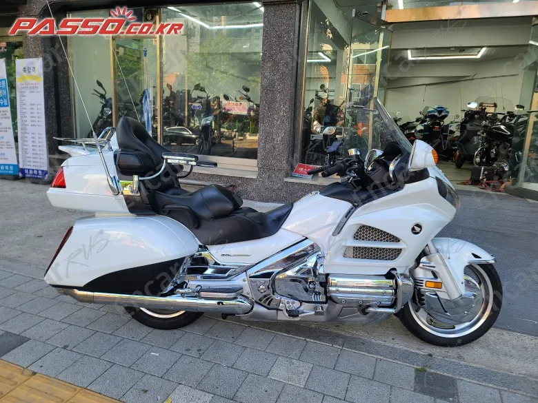 Honda Goldwing 1800 - фото 0