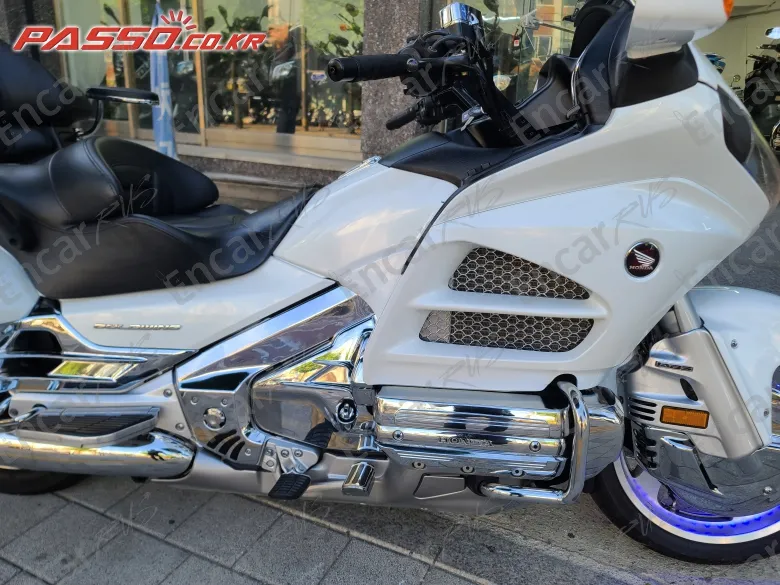 Honda Goldwing 1800 - фото 4