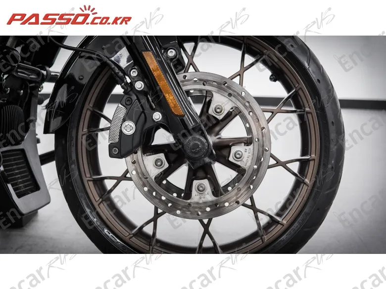Harley-Davidson Road Glide St - фото 5