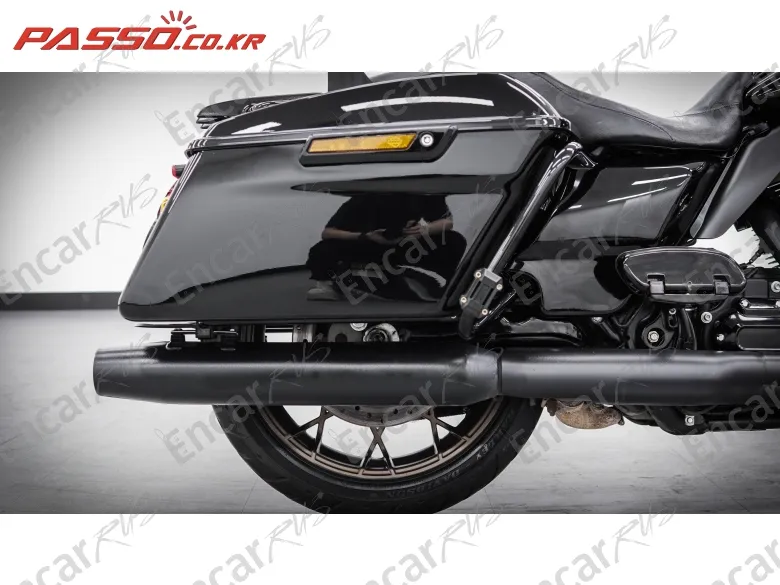 Harley-Davidson Road Glide St - фото 6