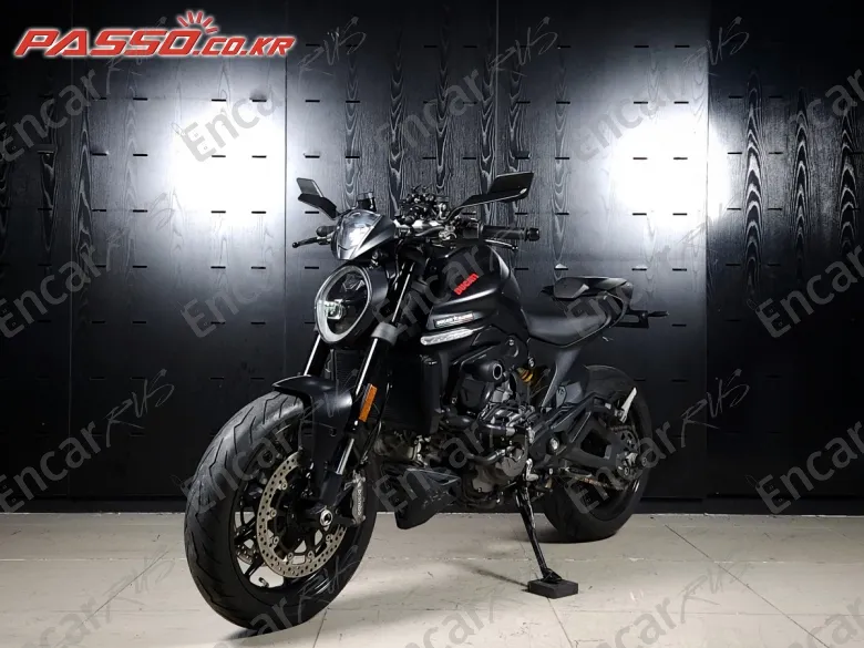 Ducati Monster 937 - фото 1
