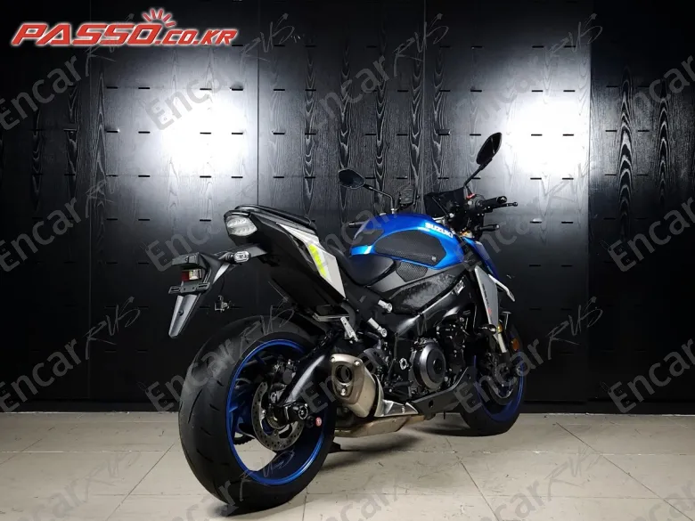 Suzuki Gsx S 1000 - фото 6