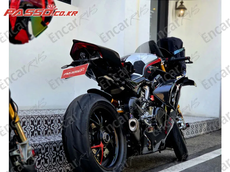 Ducati Panigale V4 R - фото 2