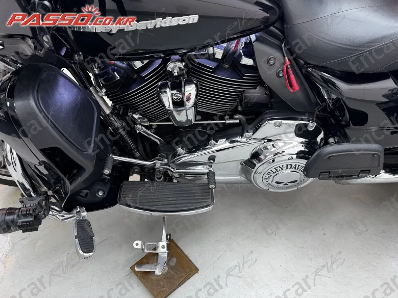 Harley-Davidson Road Glide Limited - фото 4