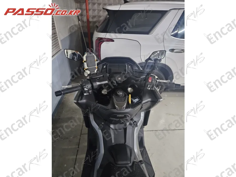 Honda Forza 750 - фото 3