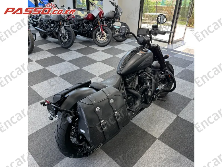 Indian Chief Bobber Dark Horse - фото 2