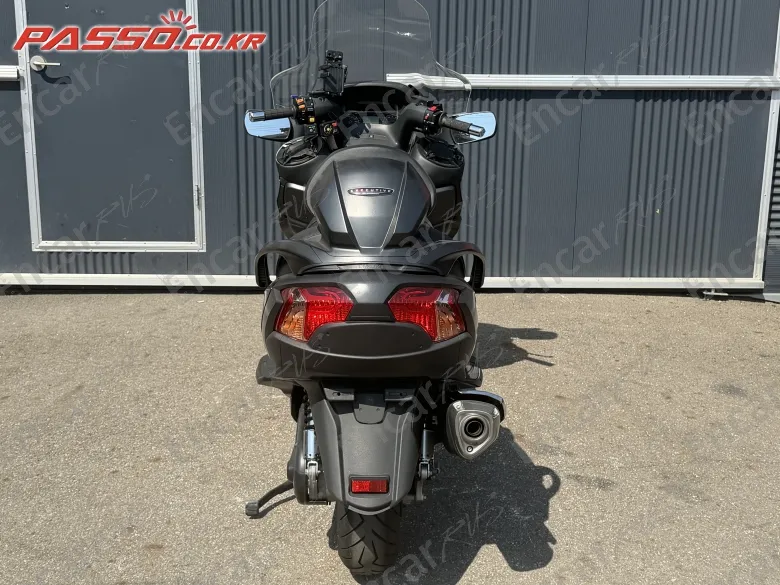 Suzuki Burgman 650 Executive - фото 2