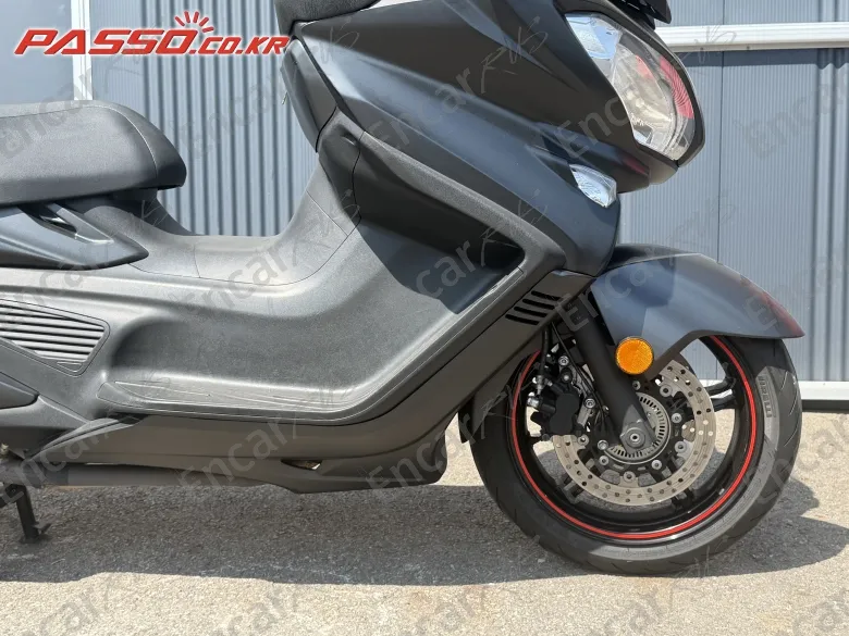 Suzuki Burgman 650 Executive - фото 4